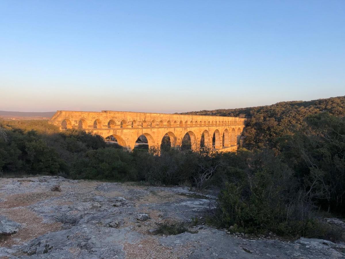 Le Patio Du Murier Vers Pont du Gard Bagian luar foto