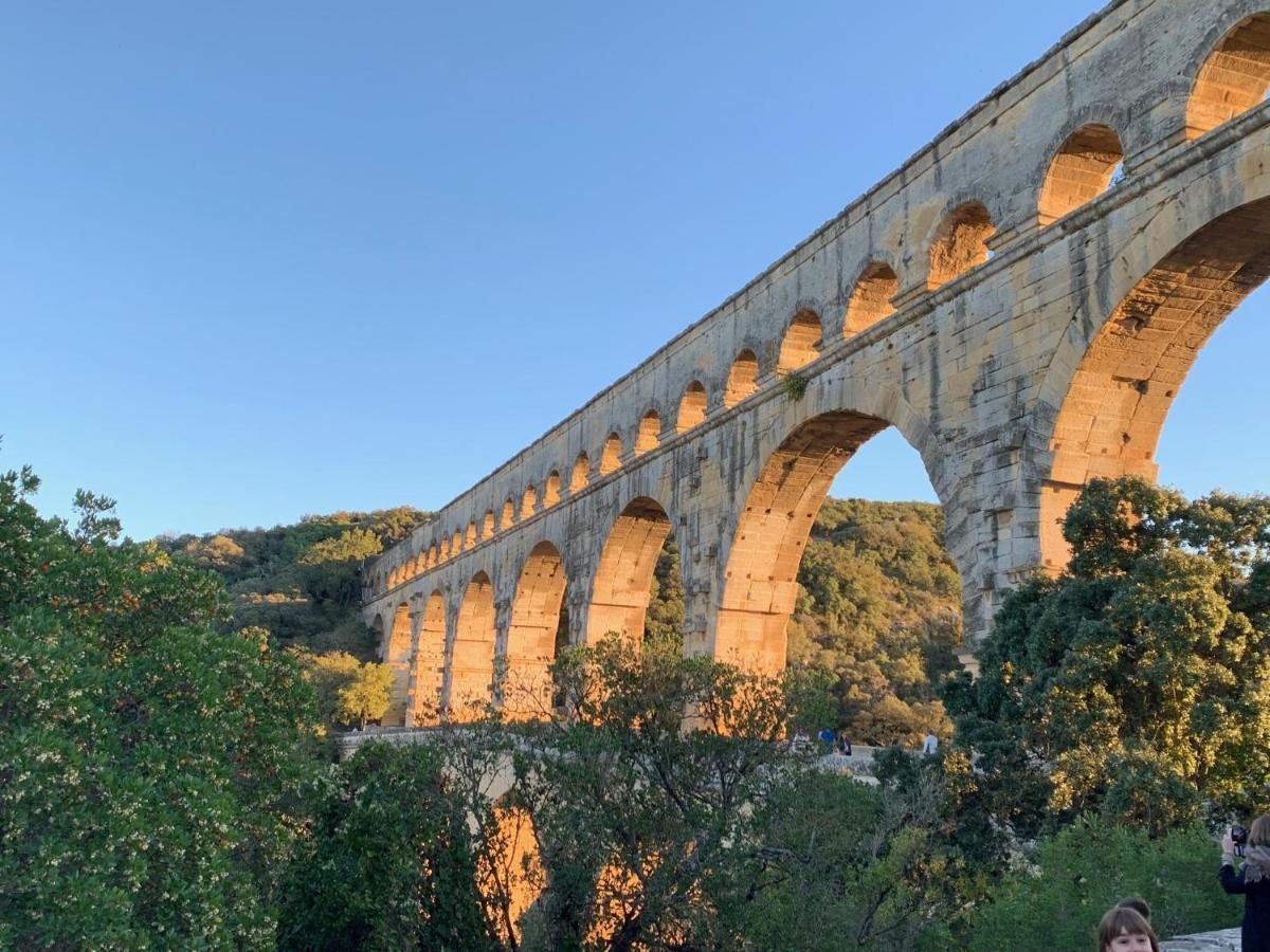 Le Patio Du Murier Vers Pont du Gard Bagian luar foto